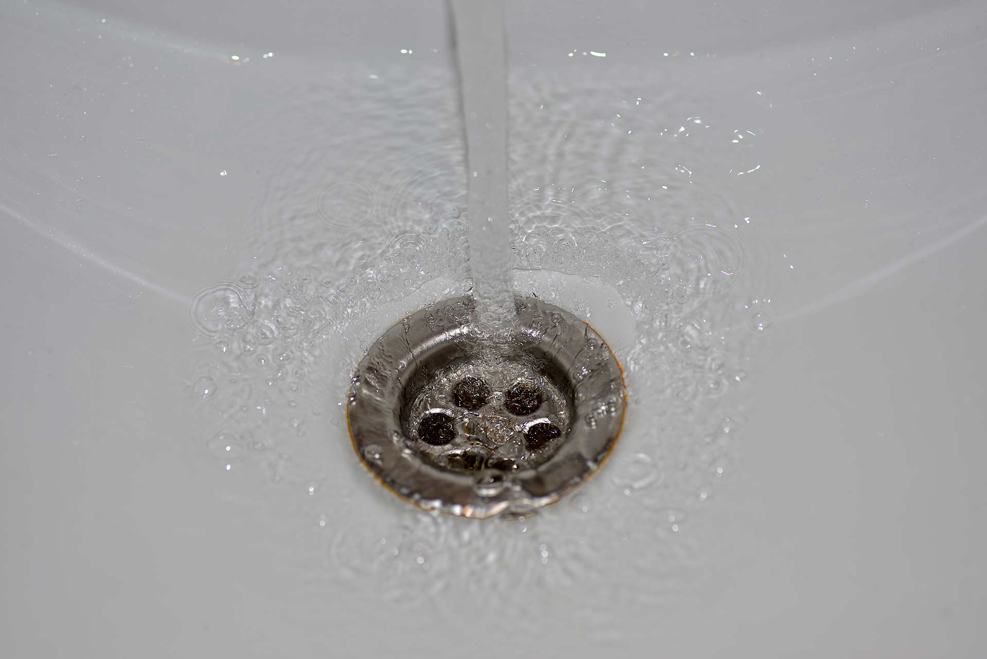A2B Drains provides services to unblock blocked sinks and drains for properties in Hammersmith.